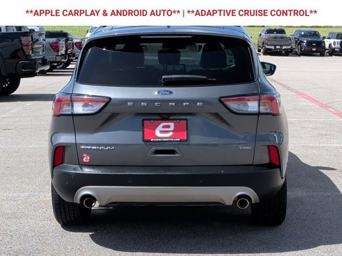Used 2022 Ford Escape Titanium FWD image 7