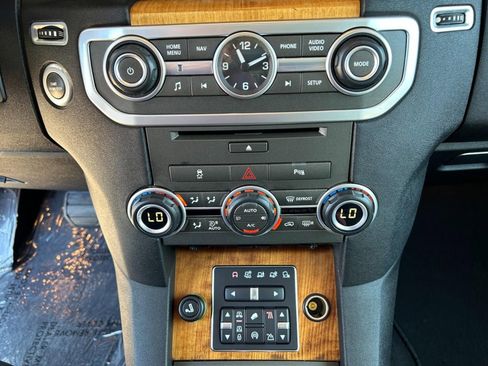 Used 2014 Land Rover LR4 HSE image 17