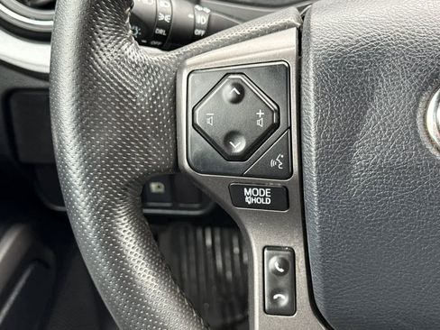 Used 2018 Toyota Tacoma TRD Sport w/ Technology Package RWD image 26