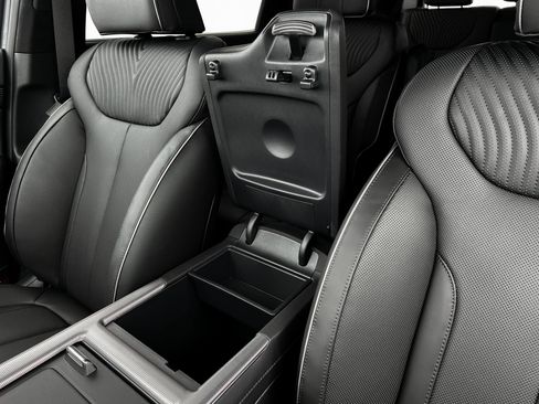 New 2025 Hyundai Palisade Calligraphy image 18