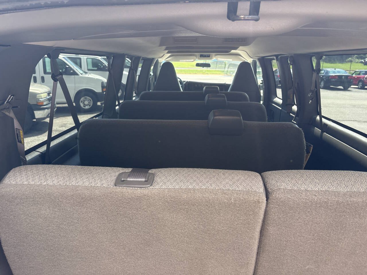 Used 2016 Chevrolet Express 3500 LT w/ LT Preferred Equipment Group RWD image 13