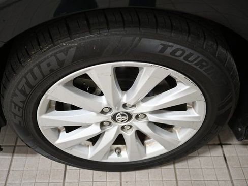 Used 2019 Toyota Camry LE w/ Convenience Package image 17