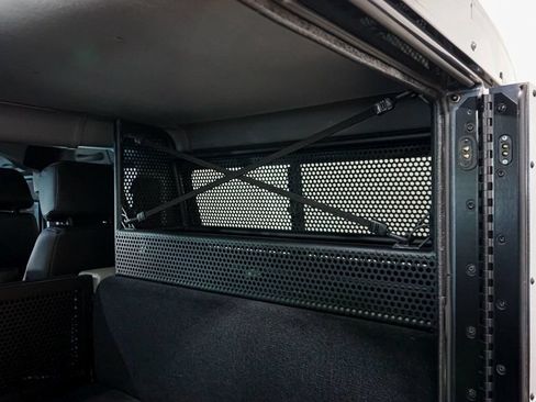 Used 2003 HUMMER H1 4-Door Wagon AWD/4WD image 38