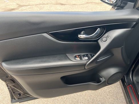 Used 2020 Nissan Rogue Sport SV w/ All-Weather Package image 7