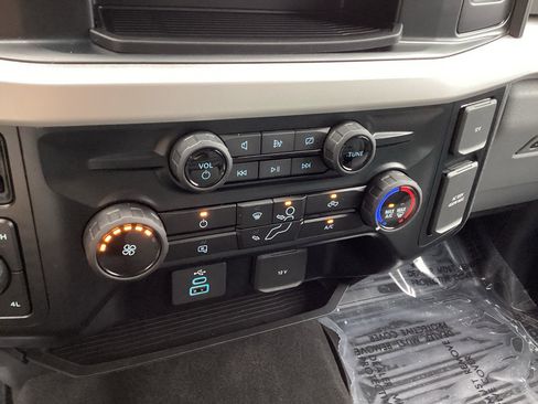 Used 2024 Ford F350 XLT AWD/4WD image 23