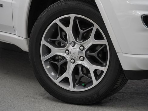 Used 2021 Jeep Grand Cherokee Overland image 4