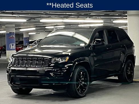 Used 2021 Jeep Grand Cherokee Laredo X AWD/4WD image 4