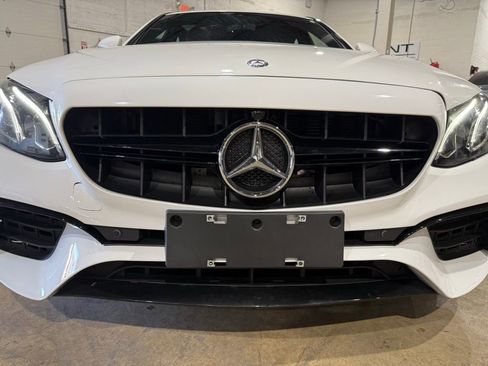 Used 2017 Mercedes-Benz E 300 image 8