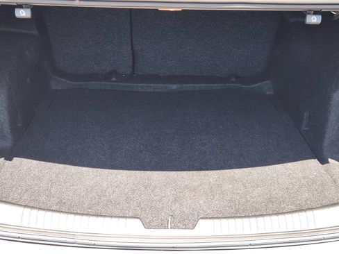 Used 2024 Chevrolet Malibu LT FWD image 30