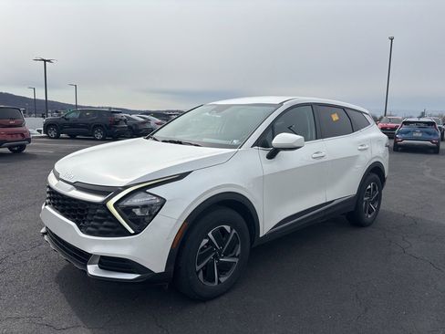 Certified 2023 Kia Sportage LX image 7