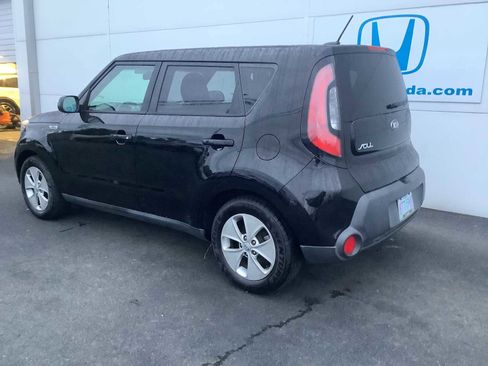 Used 2016 Kia Soul FWD image 4