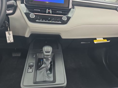 New 2026 Toyota Corolla Cross L image 11