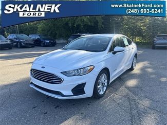 Certified 2019 Ford Fusion SE image 1