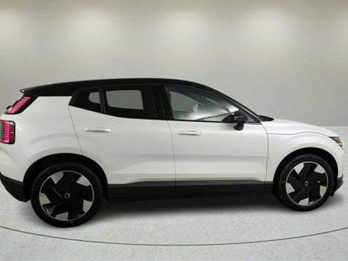 New 2026 Volvo EX30 Plus w/ Climate Package AWD/4WD image 3