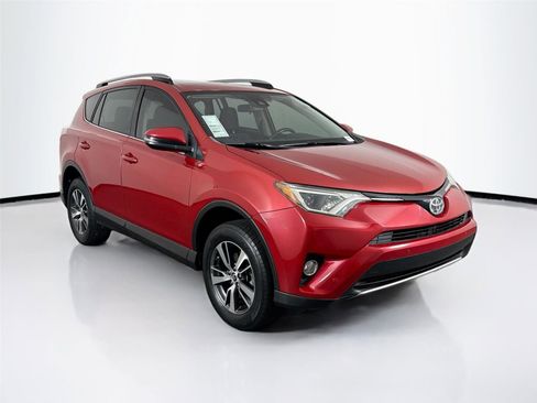 Used 2017 Toyota RAV4 XLE FWD image 8