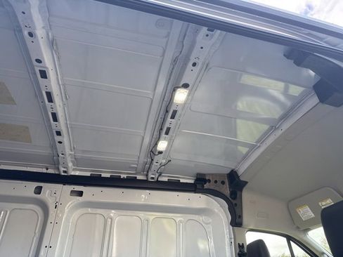New 2025 Ford Transit 250 148 Medium Roof image 41