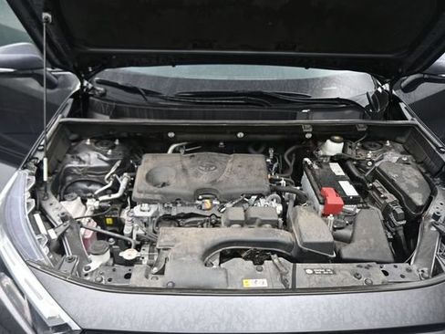 Used 2024 Toyota RAV4 XLE FWD image 12