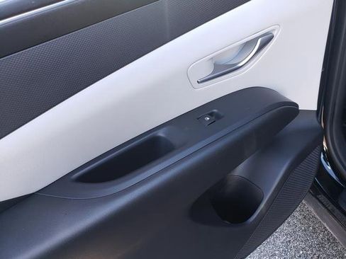 Used 2024 Hyundai Tucson Blue image 13