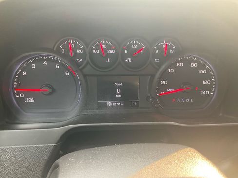 Used 2020 Chevrolet Silverado 1500 W/T w/ WT Convenience Package AWD/4WD image 18