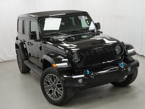 Used 2024 Jeep Wrangler High Altitude image 10