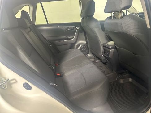 Used 2023 Toyota RAV4 LE AWD/4WD image 23