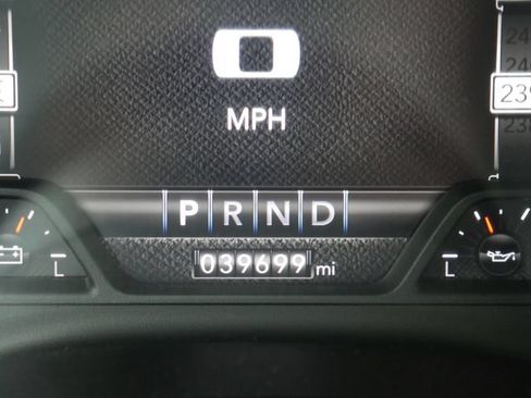 Used 2022 RAM 1500 Laramie AWD/4WD image 21