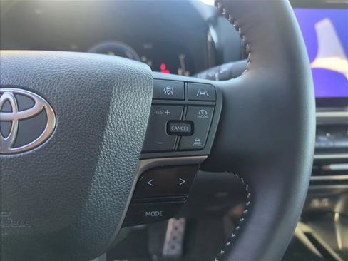 Certified 2025 Toyota Camry SE image 12