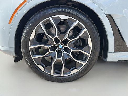 New 2026 BMW X7 xDrive40i w/ Executive Package image 43