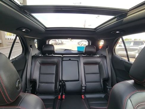 Used 2022 Chevrolet Equinox RS w/ RS Leather Package image 46