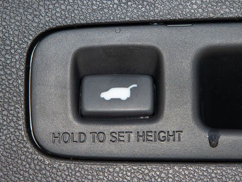 Used 2022 Honda CR-V Touring image 9