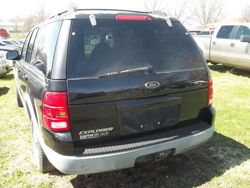 Used 2002 Ford Explorer XLT AWD/4WD image 4