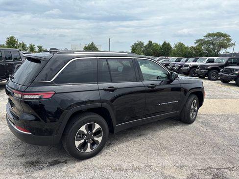 Used 2023 Jeep Grand Cherokee 4WD 4xe image 6