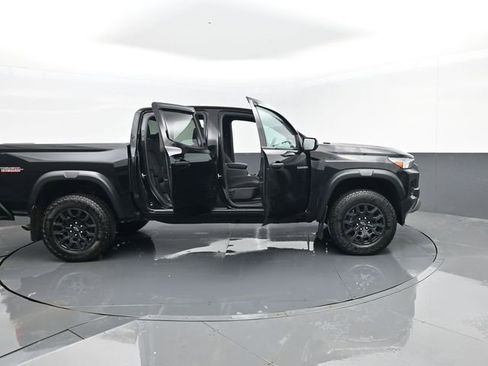 Used 2024 Chevrolet Colorado Trail Boss w/ Advanced Trailering Package image 25