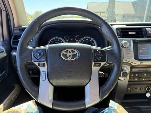 Used 2016 Toyota 4Runner Limited image 10