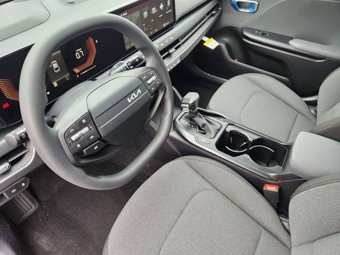 New 2026 Kia K4 LXS FWD image 11