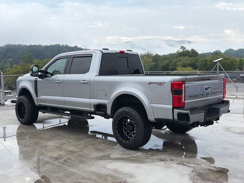Used 2024 Ford F250 XLT w/ XLT Premium Package AWD/4WD image 5