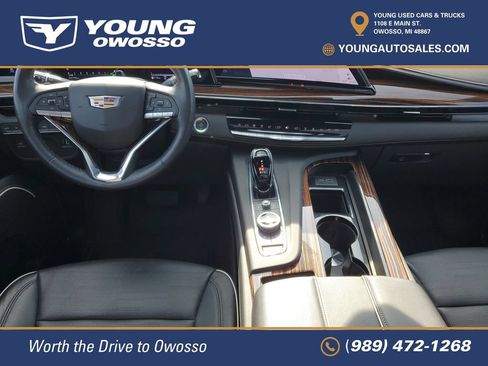 Certified 2024 Cadillac Escalade ESV Premium Luxury w/ LPO, Floor Liner Package AWD/4WD image 27