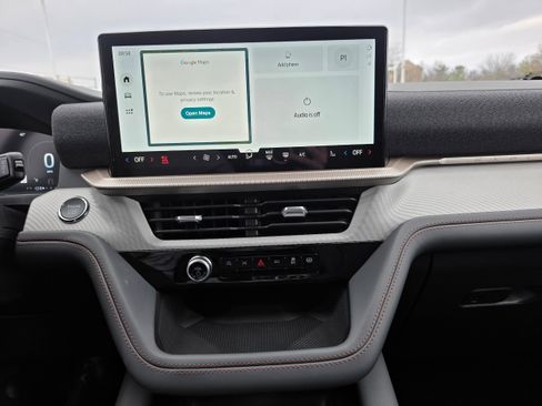 New 2026 Ford Explorer Active w/ Active Comfort Package image 13