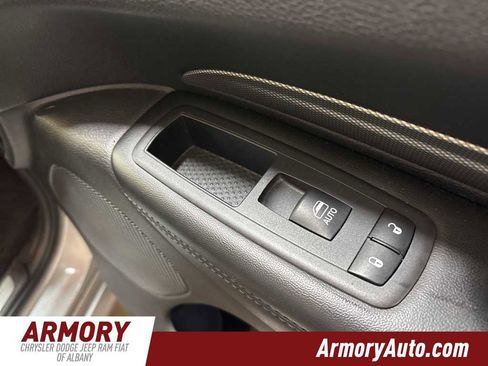 Used 2018 Dodge Durango GT image 40