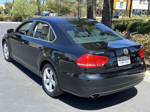 Used 2014 Volkswagen Passat 1.8T SE FWD image 17