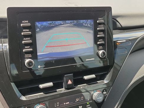 Certified 2022 Toyota Camry SE FWD image 15