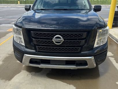 Used 2021 Nissan Titan SV w/ SV Convenience Package