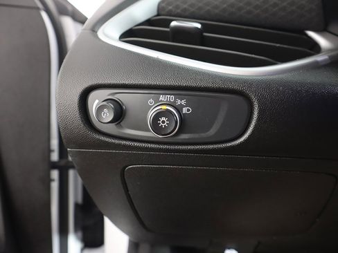 Used 2024 Chevrolet Malibu LT image 36