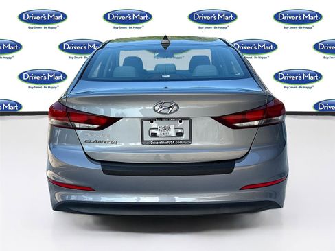 Used 2017 Hyundai Elantra SE FWD image 6