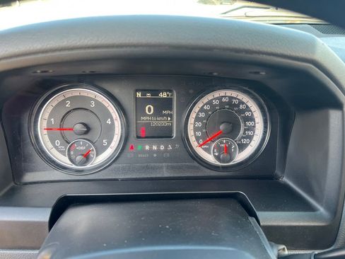 Used 2018 RAM 2500 Tradesman w/ Chrome Appearance Group image 14