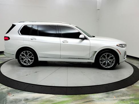 Used 2021 BMW X7 xDrive40i w/ Executive Package AWD/4WD image 4