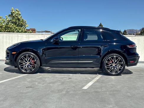 Certified 2024 Porsche Macan S AWD/4WD image 3