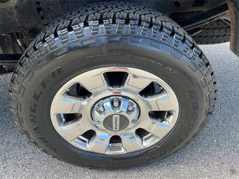 Used 2023 Ford F250 Lariat w/ Lariat Ultimate Package image 19