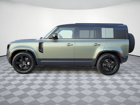 Used 2024 Land Rover Defender 110 S AWD/4WD image 2