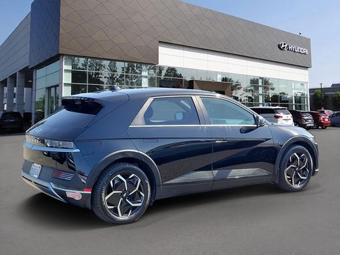 Certified 2024 Hyundai Ioniq 5 SEL RWD image 2